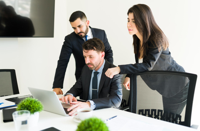 Uniformes Empresariales a Medida